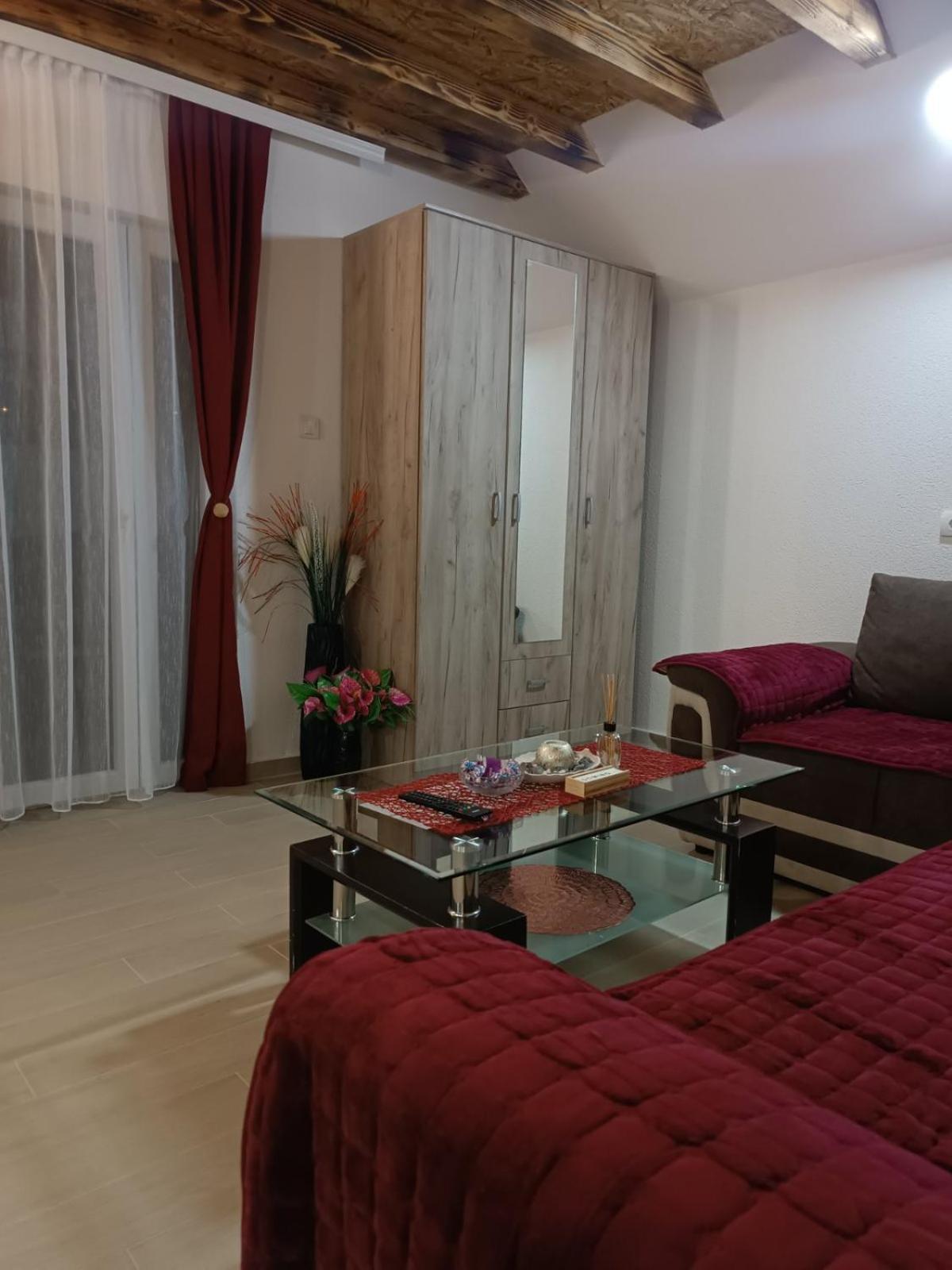 Apartmani Lena Plužine Exteriör bild