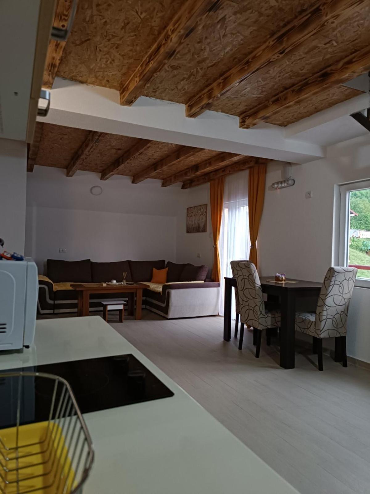 Apartmani Lena Plužine Rum bild