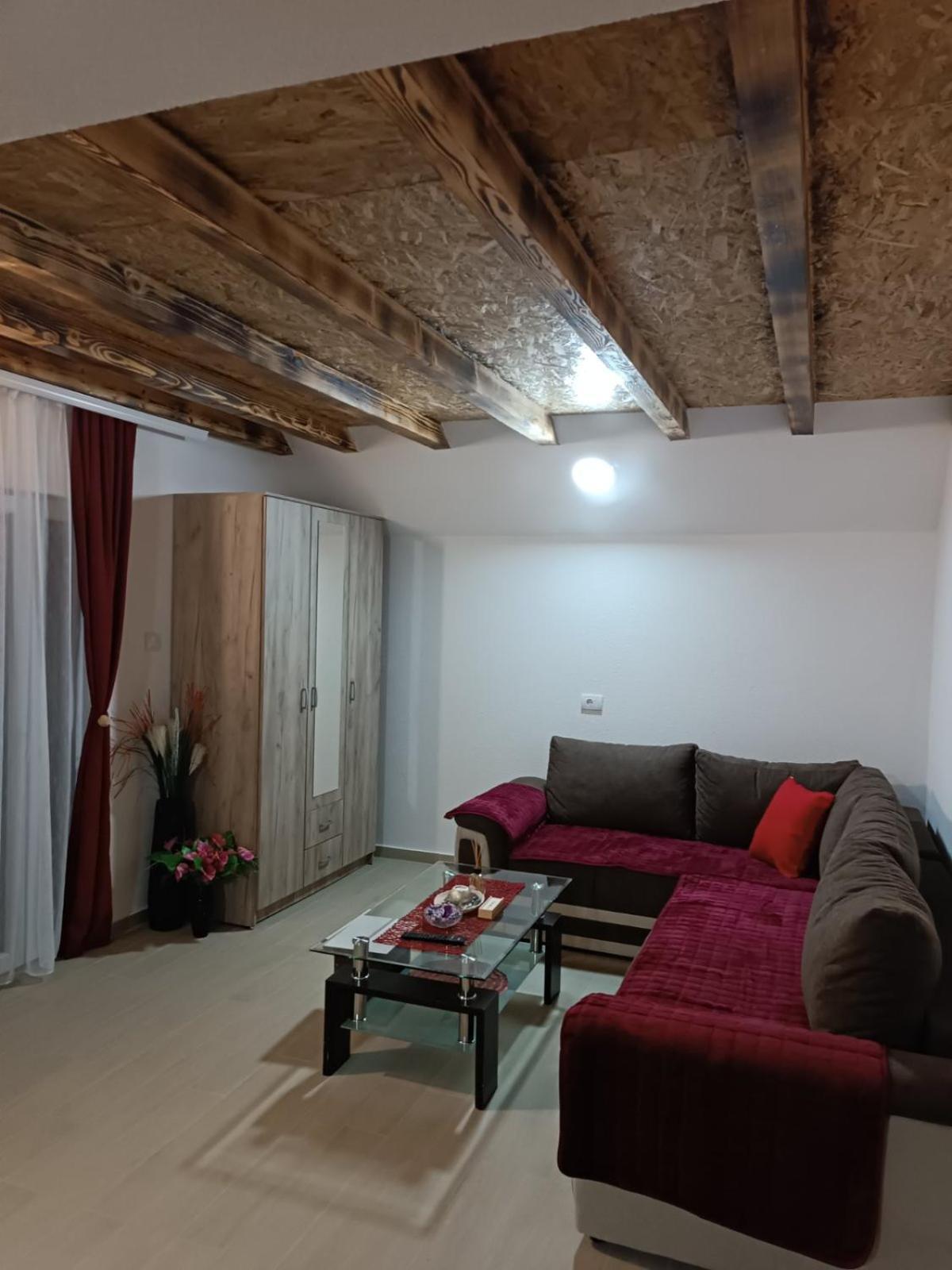 Apartmani Lena Plužine Rum bild