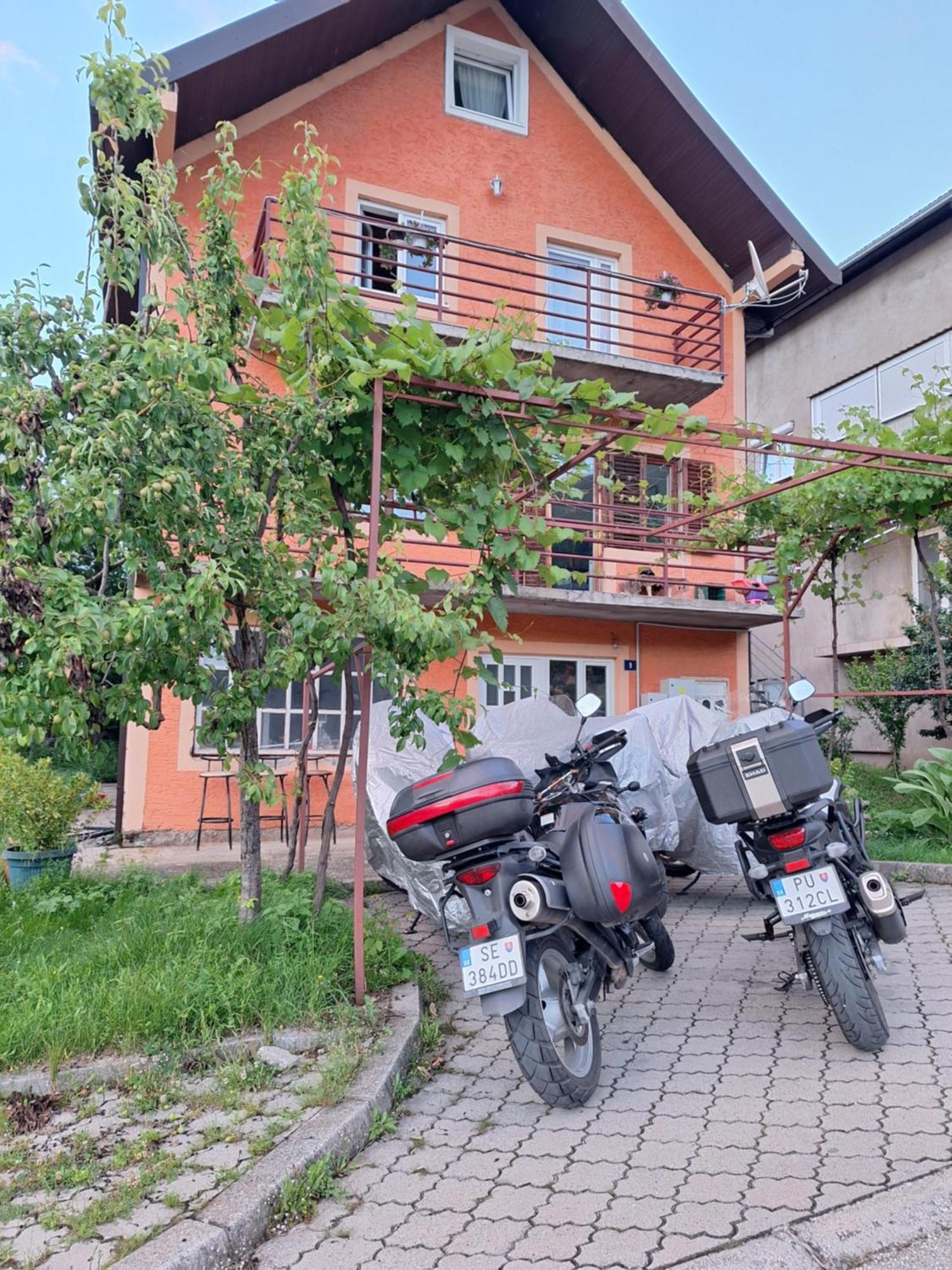 Apartmani Lena Plužine Rum bild